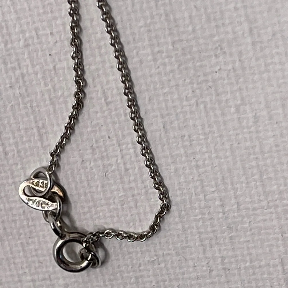 Sterling Silver Diamond Pendant Necklace (1/3 ct. tw.) - Picture 4 of 16